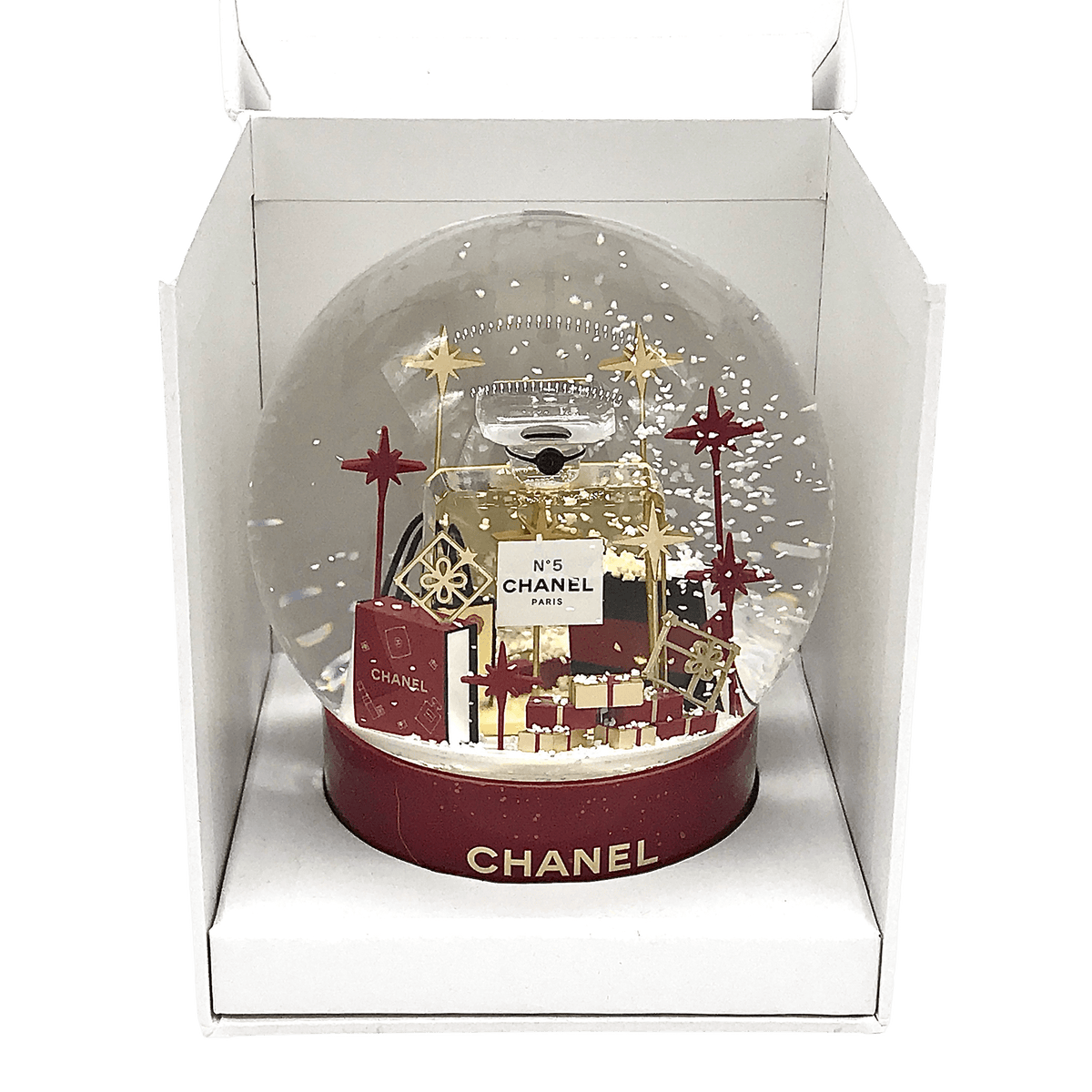 Chanel online globe