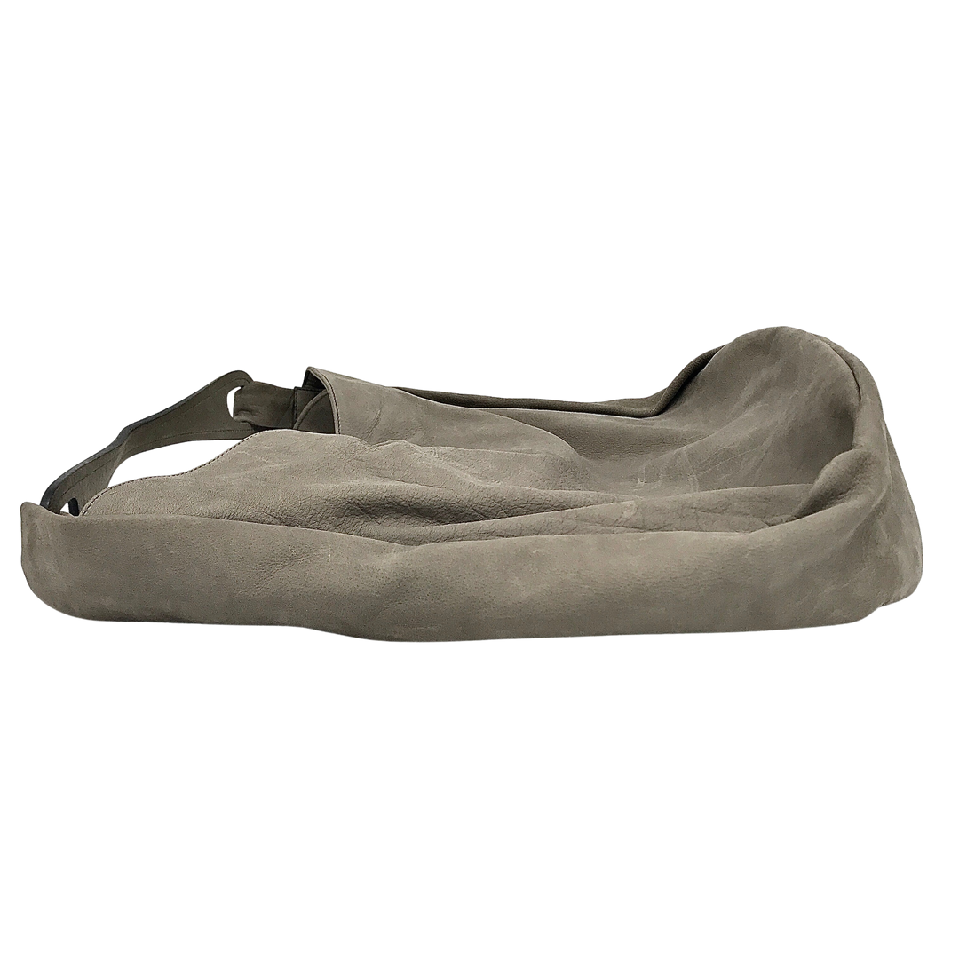 【ORDINARY HOLIDAY】vintage washed zipper bag / 追跡付 ORDINARY HOLIDAY】vintage washed zipper bag / 追跡付