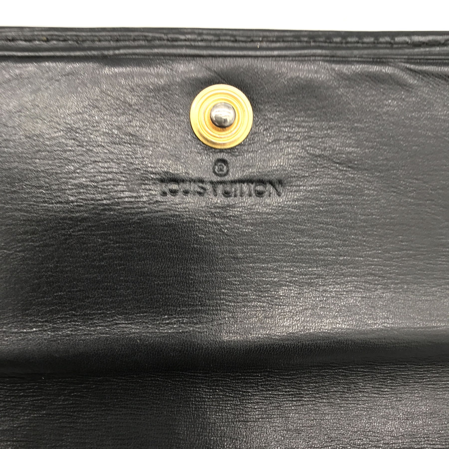 Louis Vuitton Wallets Men Archives - Clothingta