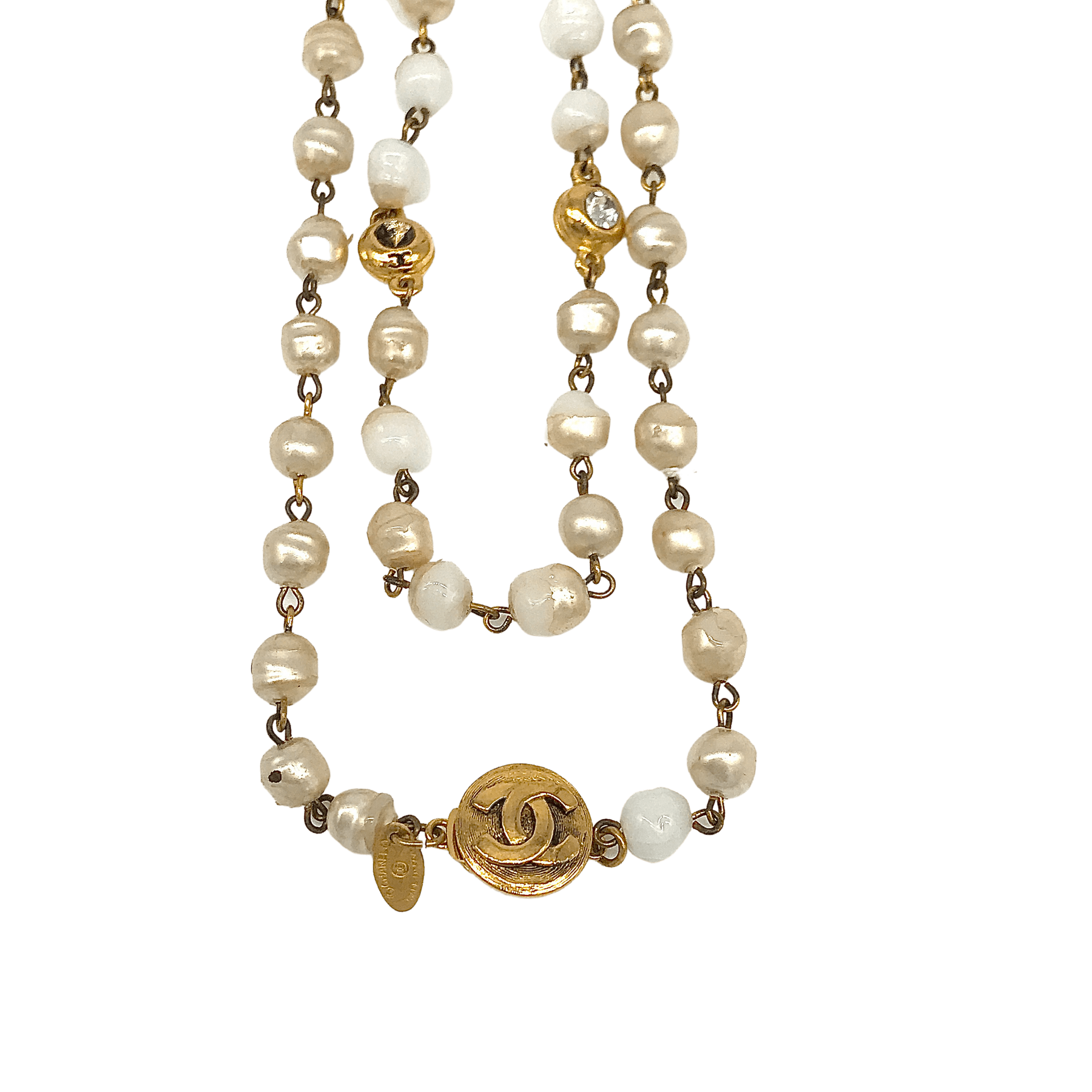 Vintage Chanel Faux Pearl Necklace or Belt (COLLECTIBLE) – Clothes Heaven  Since 1983